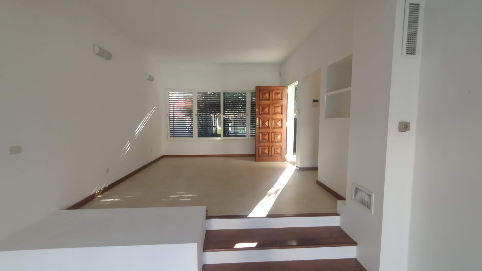 Casa en Venta de 4 dormitorios en Manuel.B.Gonnet en zona republica de los Niños 