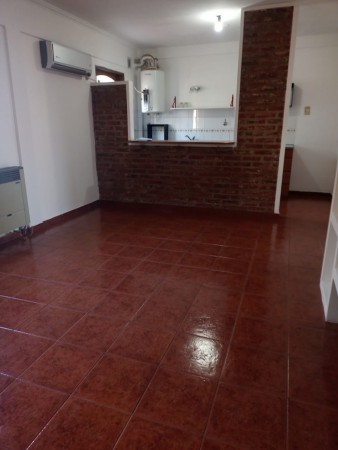 46 e/23y24 - DEPARTAMENTO DE UN DORMITORIO - BALCON - 