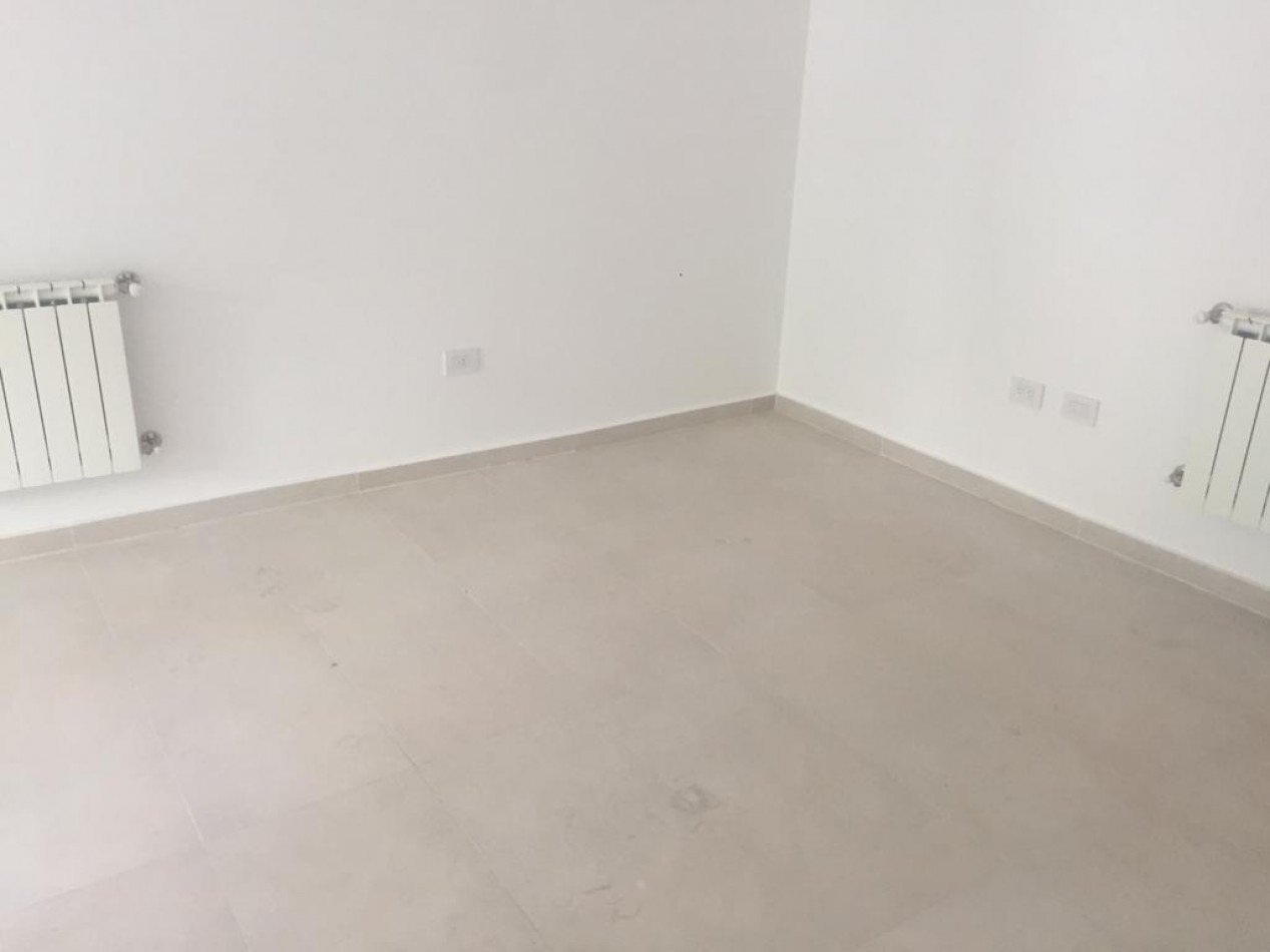 DEPARTAMENTO DE 2 DORMITORIOS AL FRENTE - 75M2
