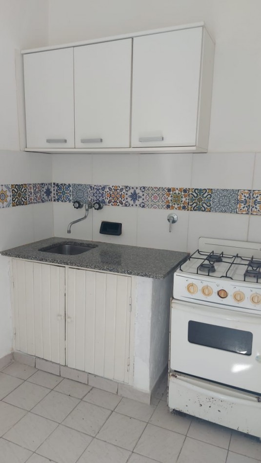 DEPARTAMENTO EN VENTA 2 DORMITORIOS - CON PATIO A RECICLAR