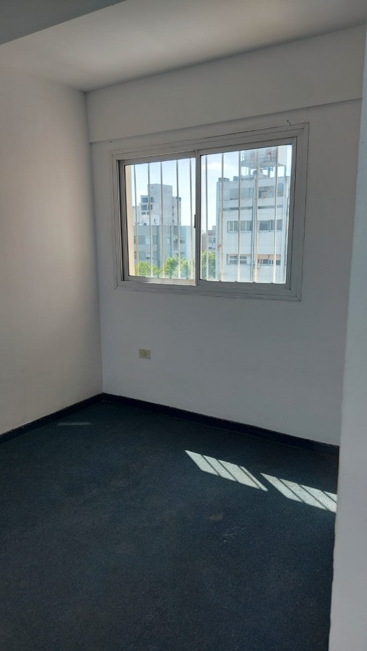 EXCELENTE DEPARTAMENTO DE 1 DORMITORIO -LIVING COMEDOR - COCINA EQUIPADA  