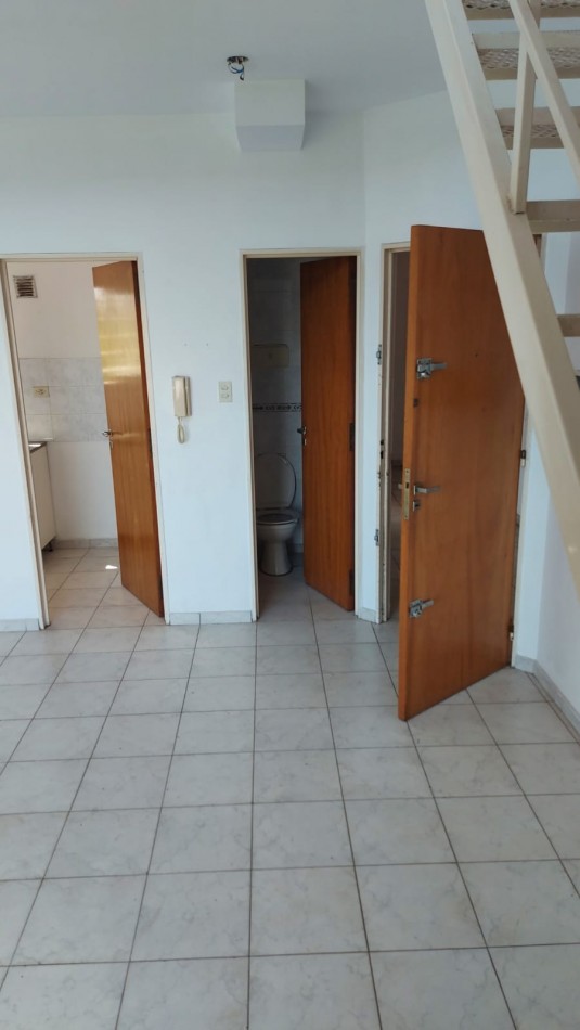 EXCELENTE DEPARTAMENTO DE 1 DORMITORIO -LIVING COMEDOR - COCINA EQUIPADA  