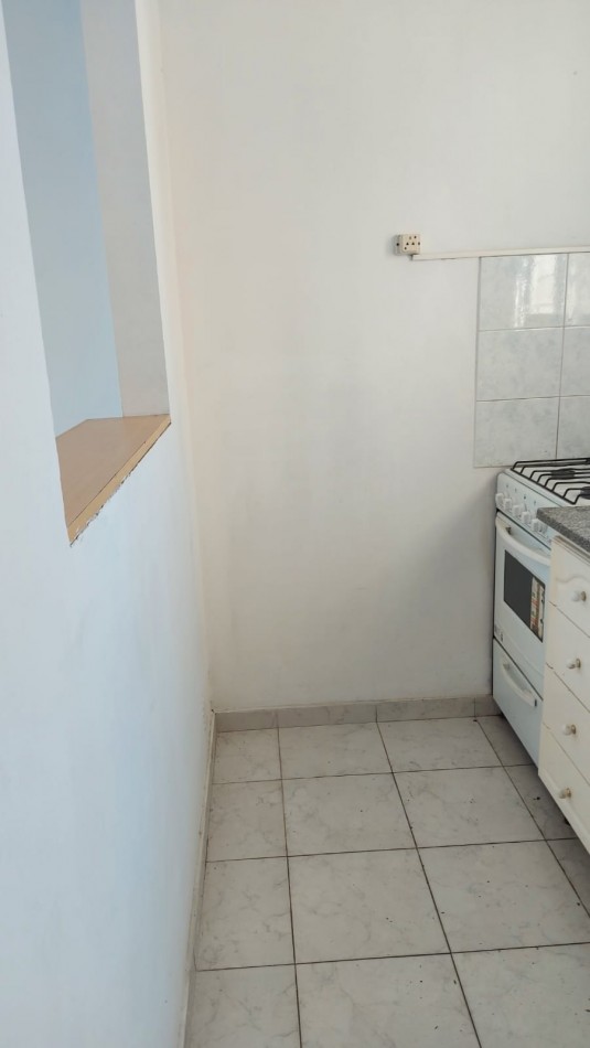EXCELENTE DEPARTAMENTO DE 1 DORMITORIO -LIVING COMEDOR - COCINA EQUIPADA  