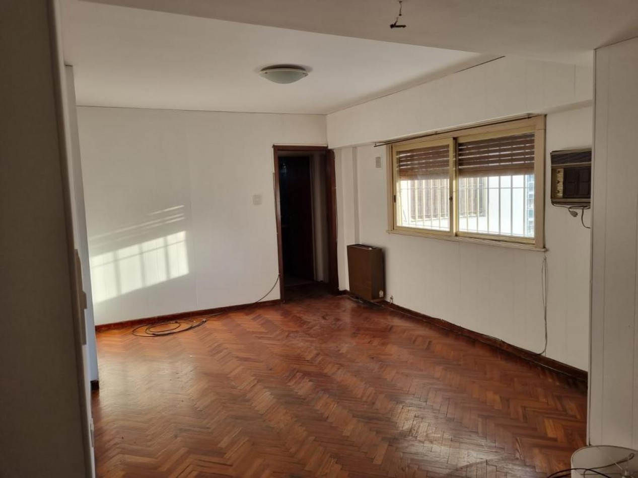 12 ESQ 58 - DEPARTAMENTO DE 2 DORMITORIOS EN VENTA CON COCHERA