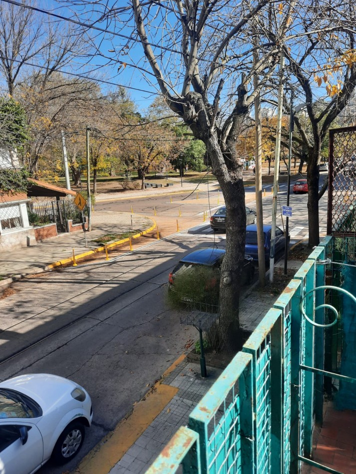 DEPARTAMENTO EN ALQUIILER DE 2 DORMITORIOS- AL FRENTE DEL PARQUE SAN MARTIN 