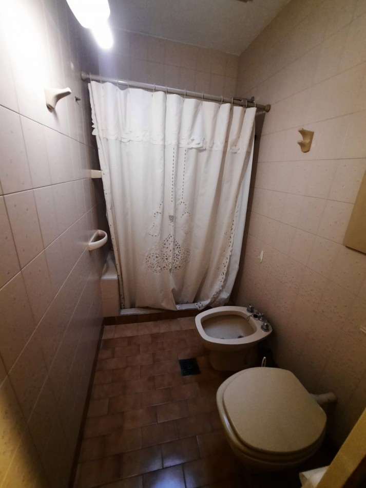 EXCELENTE CASA EN ALQUILER DE 2 DORMITORIOS 