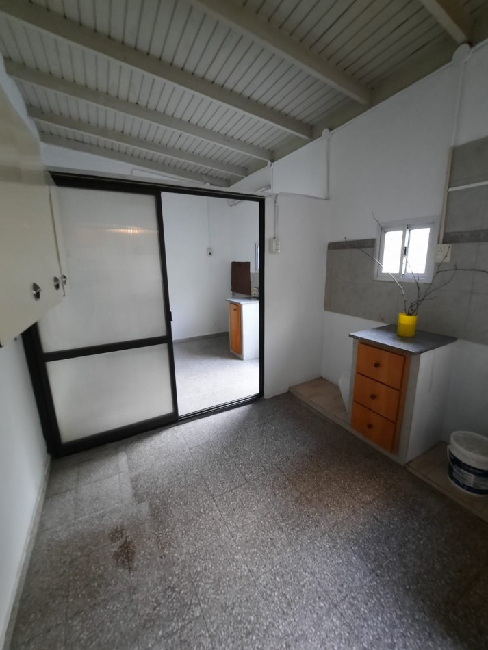 EXCELENTE CASA EN ALQUILER DE 2 DORMITORIOS 