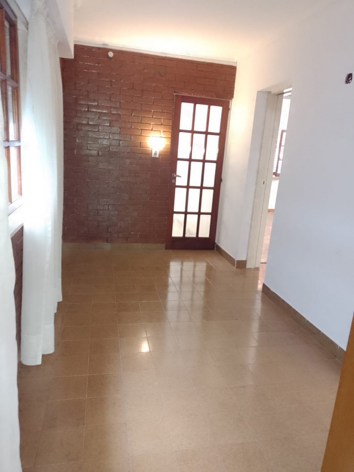 EXCELENTE CASA EN ALQUILER DE 2 DORMITORIOS 