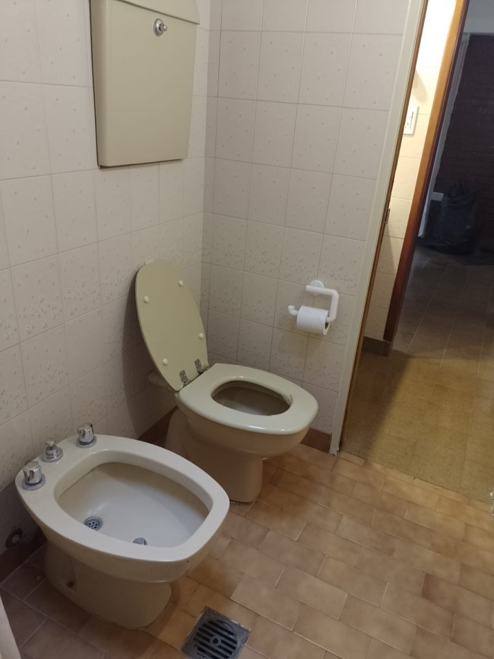 EXCELENTE CASA EN ALQUILER DE 2 DORMITORIOS 