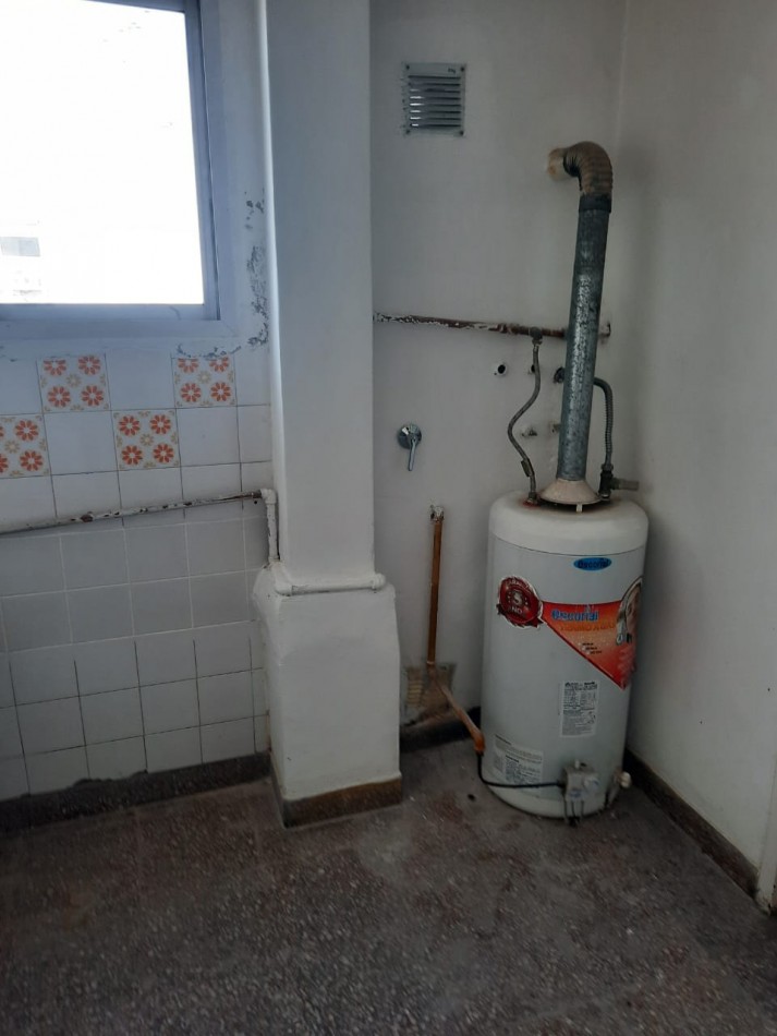 58 E/ 17 Y 18 - DOS DORMITORIOS - BALCON - LA PLATA