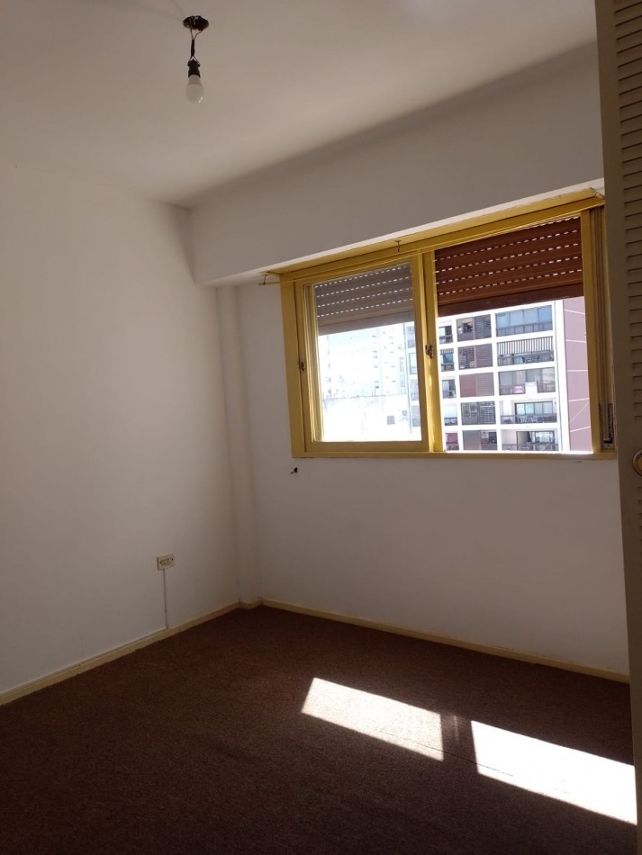 47 E/ 2 Y 3 DEPARTAMENTO DE 2 DORMITORIOS EN VENTA - ZONA FACULTADES