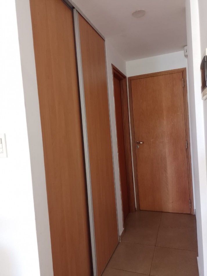 58 E/ 12 Y 13 - EXCELENTE MONOAMBIENTE EN ALQUILER 