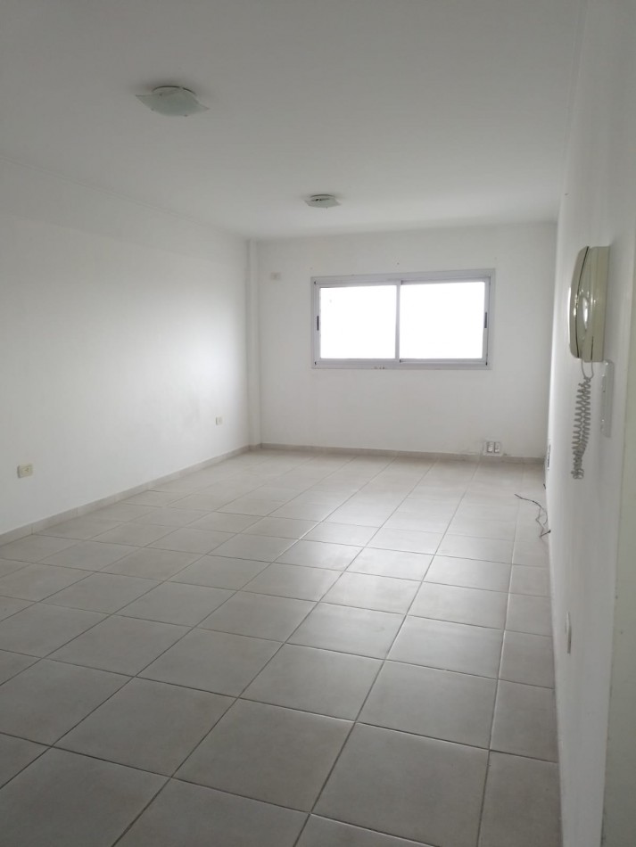 2 ESQ 45  - EXCELENTE MONOAMBIENTE EN ALQUILER 