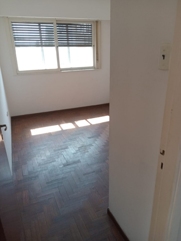 56 E/ 6 Y 7 - DEPARTAMENTO DE 2 DORMITORIOS EN ALQUILER 