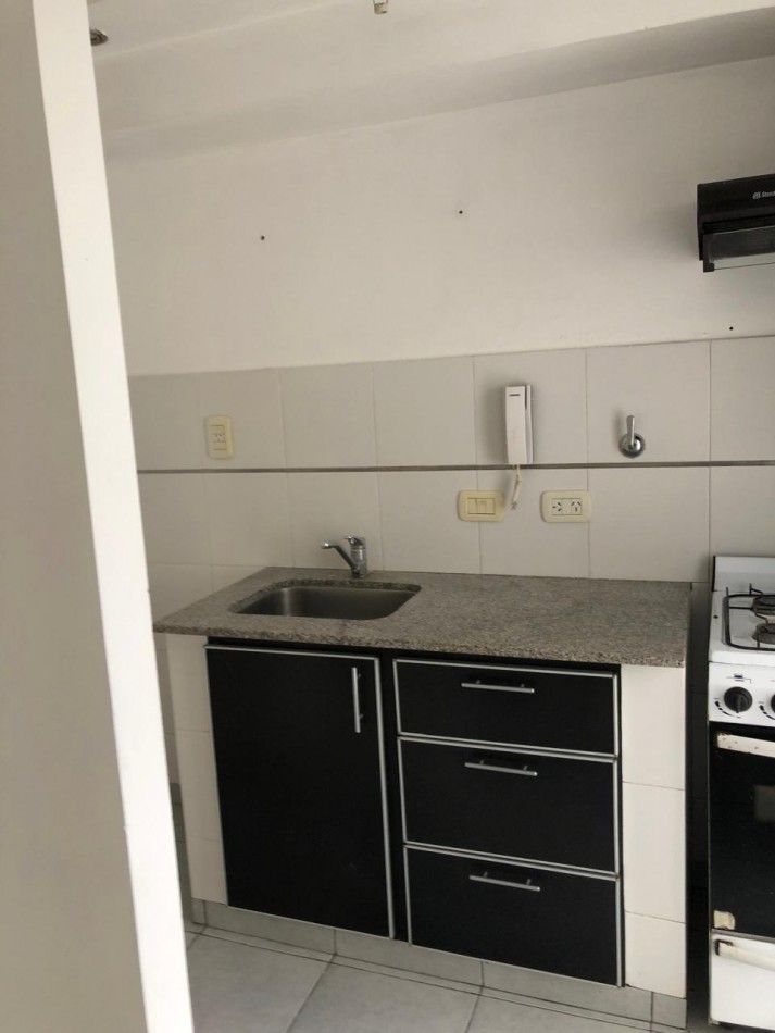 115 E/ 65 Y 66 - 1 DORM AMPLIO MUY LUMINOSO- TERRAZA PRIVADA- LA PLATA