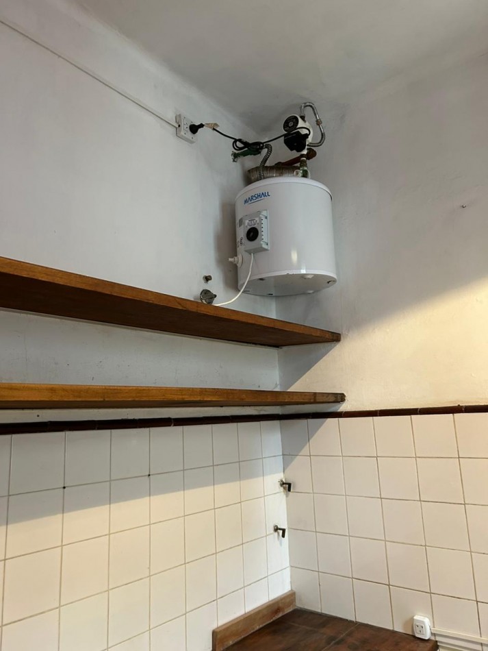 48 Esq. 9 - 1 Dorm y living comedor- La Plata Centro