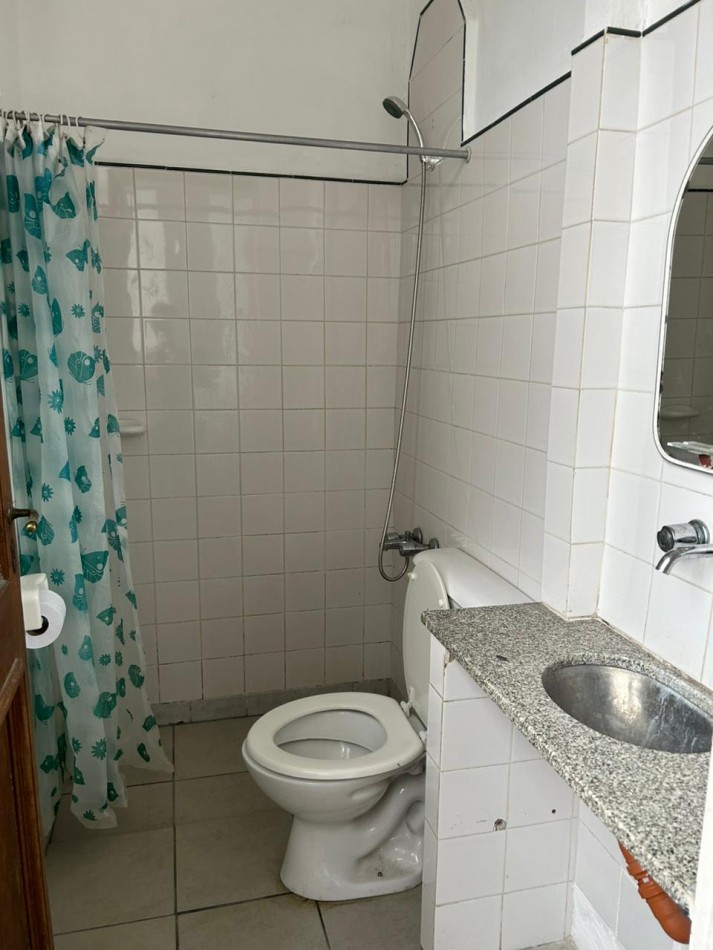 48 Esq. 9 - 1 Dorm y living comedor- La Plata Centro