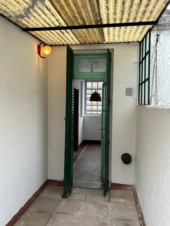 48 Esq. 9 - 1 Dorm y living comedor- La Plata Centro