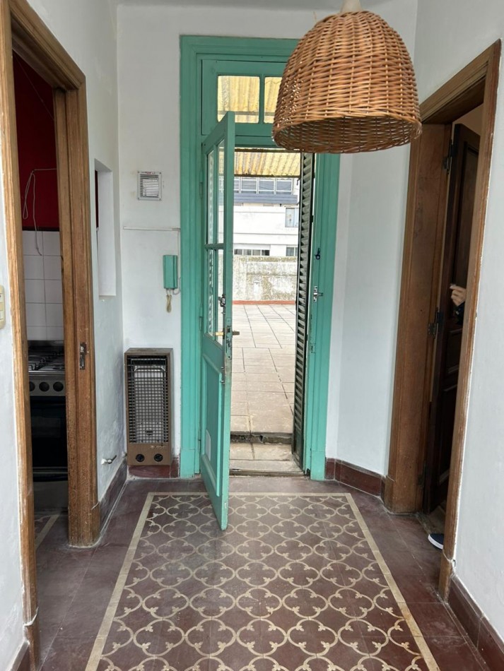 48 Esq. 9 - 1 Dorm y living comedor- La Plata Centro
