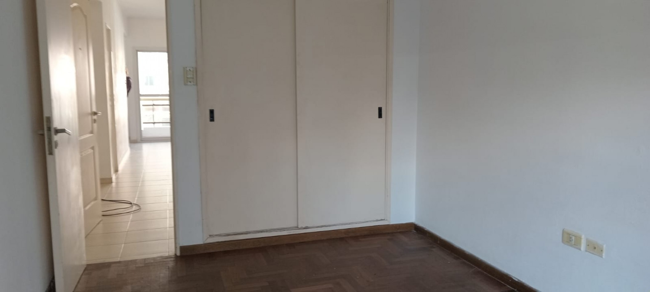 12 E /48 Y 49 - 1 DORM AL FRENTE - CON BALCON - LA PLATA