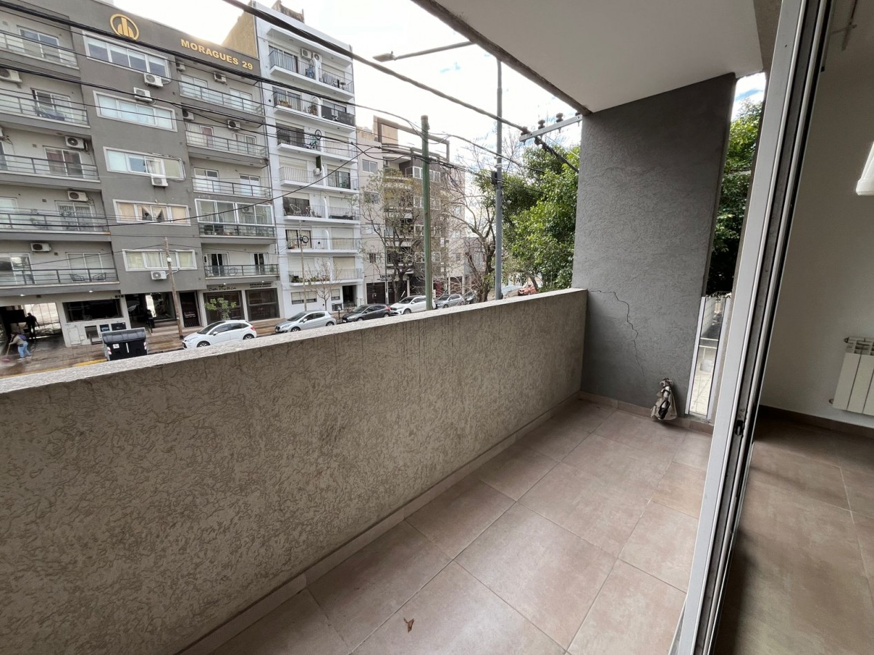 38 y 12 - DEPARTAMENTO DE UN DORMITORIO - BALCON - AL FRENTE