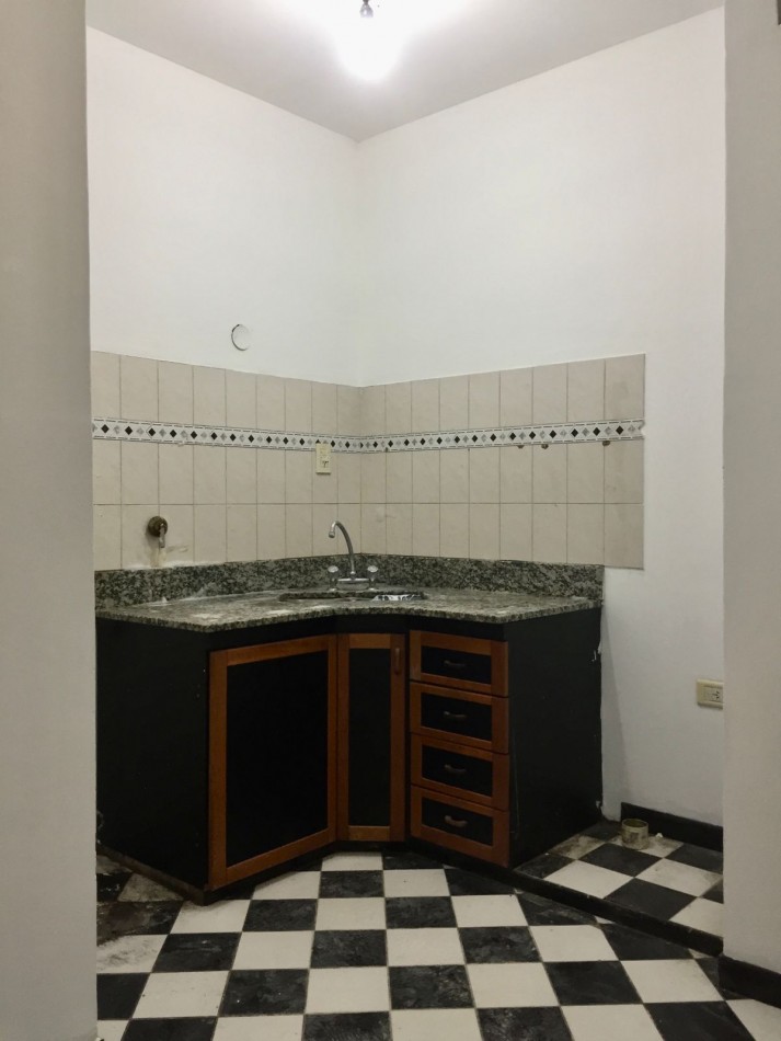 23 ESQ 61 -  DEPARTAMENTO DE 1 DORMITORIO EN ALQUILER  - SIN EXPENSAS 