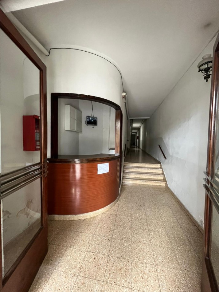 AV 53 E/ 8 Y 9 - DEPTO 2 DORM - APTO BANCO - ZONA INMEJORABLE DE LA CIUDAD