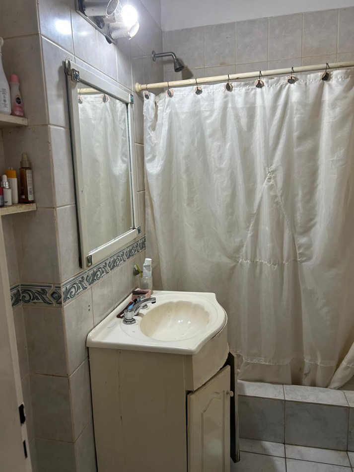  48 E/ 122 Y 123 - DEPARTAMENTO DE 3/4 DORMITORIOS EN VENTA 