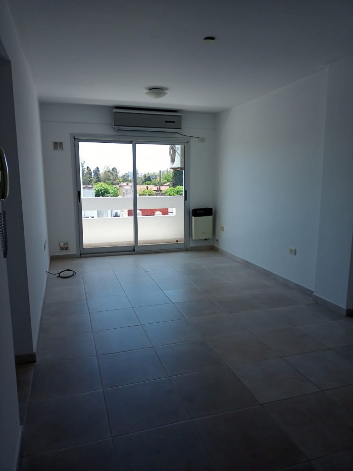 2 ESQ 45 - 1 DORMITORIO - EN VENTA - 4 TO PISO