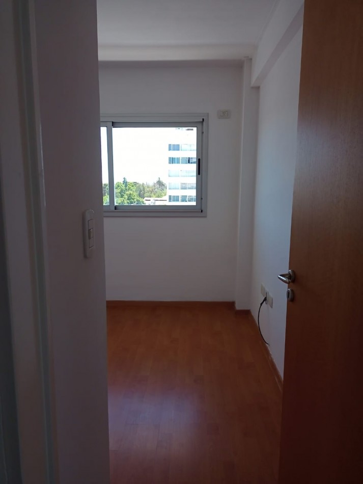 2 ESQ 45 - 1 DORMITORIO - EN VENTA - 4 TO PISO