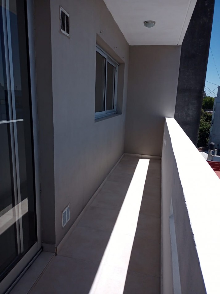 2 ESQ 45 - 1 DORMITORIO - EN VENTA - 4 TO PISO