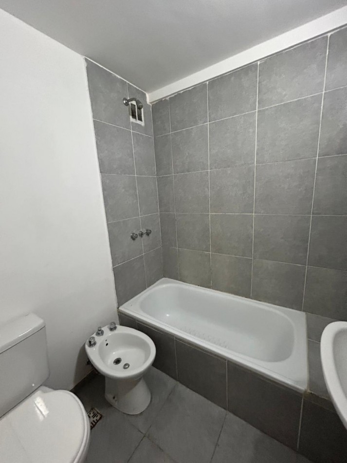 57 Y 11 - DEPARTAMENTO DE 1 DORMITORIO EN ALQUILER  - CENTRO 