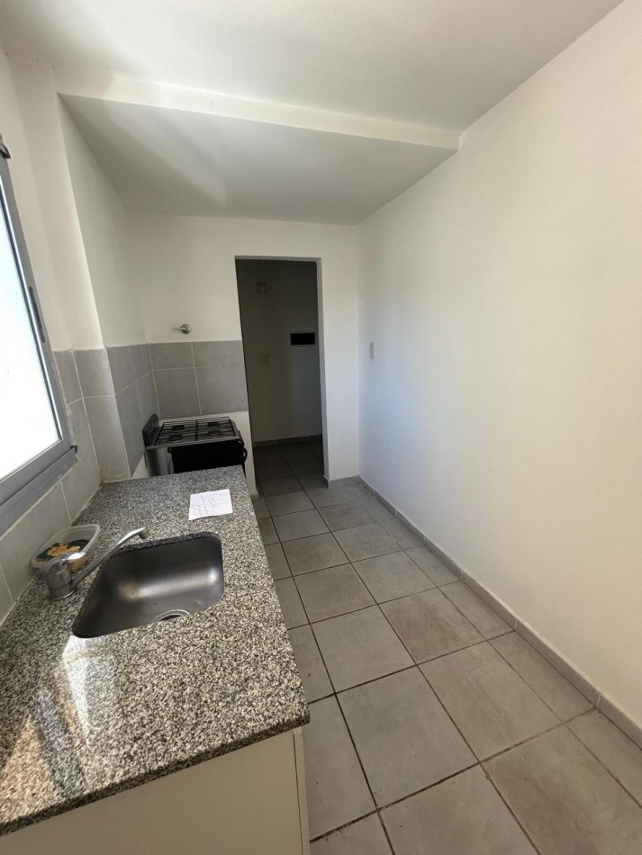 57 Y 11 - DEPARTAMENTO DE 1 DORMITORIO EN ALQUILER  - CENTRO 