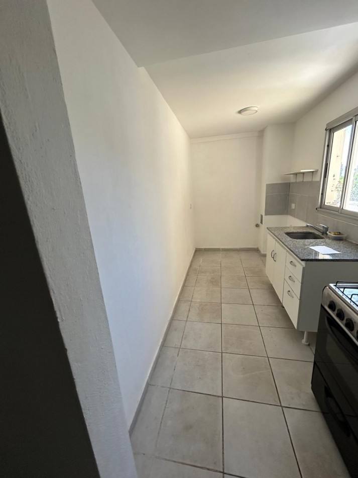 57 Y 11 - DEPARTAMENTO DE 1 DORMITORIO EN ALQUILER  - CENTRO 