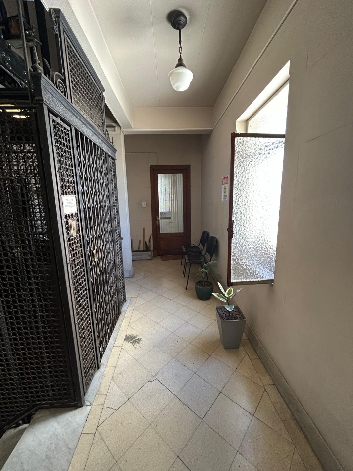 48 E/ 12 Y 13 - OFICINA EN VENTA - LA PLATA