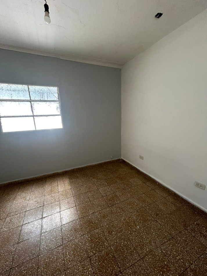 70 E/ 4 Y 4 - PH INTERNO CON PATIO - DOS DORMITORIOS - LA PLATA