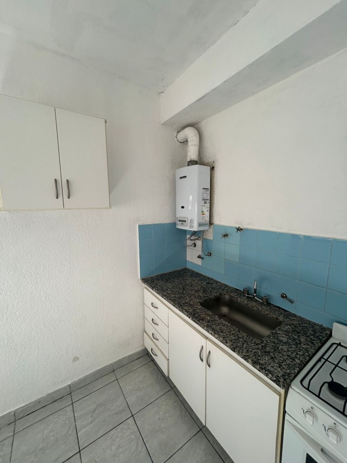 4 E/ 55 Y 56 - MONOAMBIENTE CENTRICO EN LA PLATA