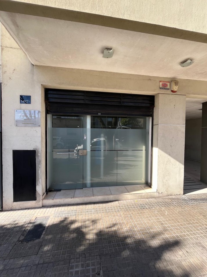 47 E/ 24 Y 25 - LOCAL - CONSULTORIO - LA PLATA - ZONA PARQUE SAN MARTIN