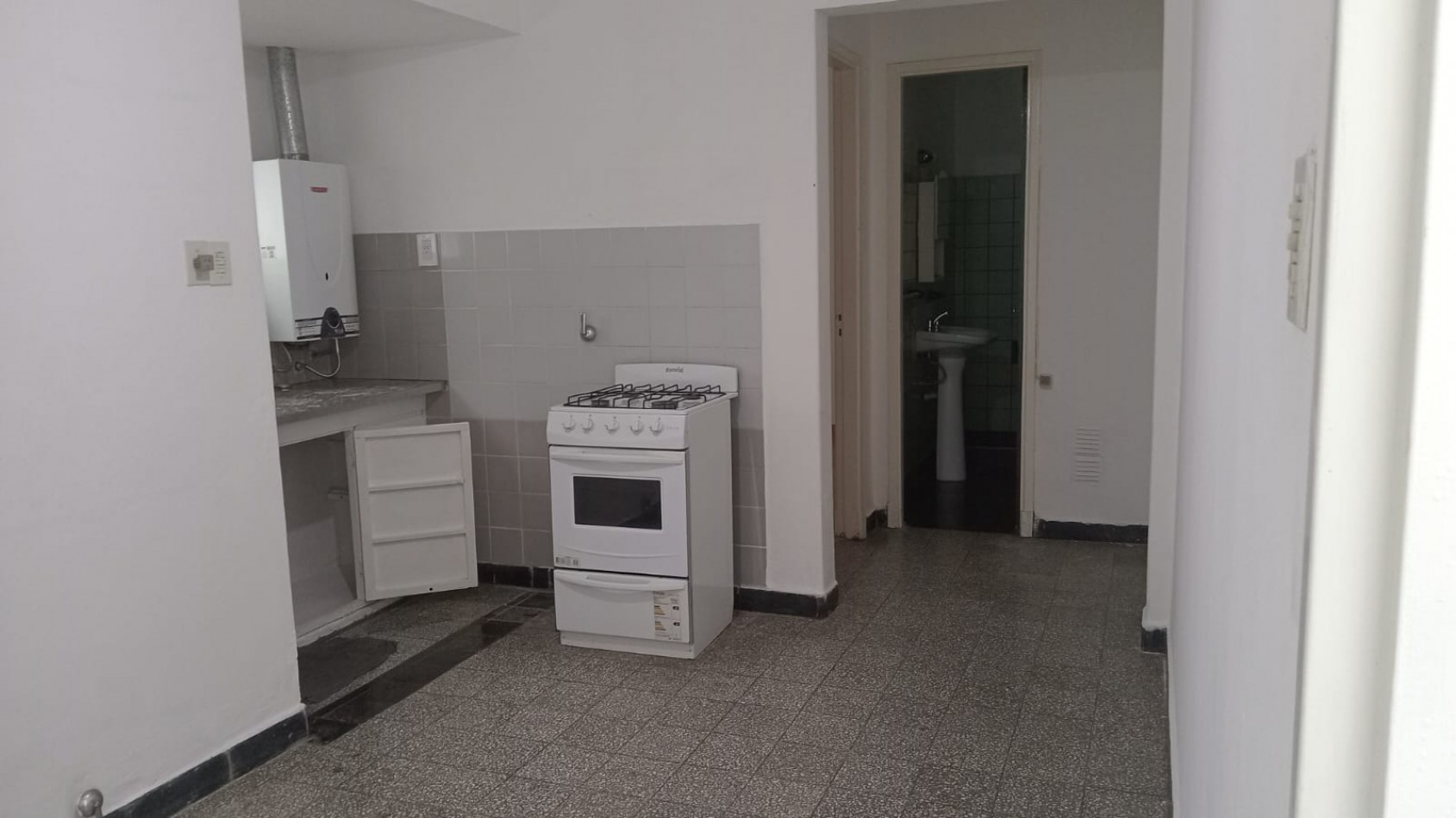 16 E/ 63 Y 64 - PH INTERNO 1 DORM - ALQUILER CON PATIO