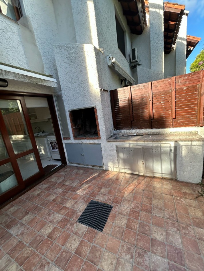 TRIPLEX EN UN PUNTA DEL ESTE- URUGUAY - MALDONADO