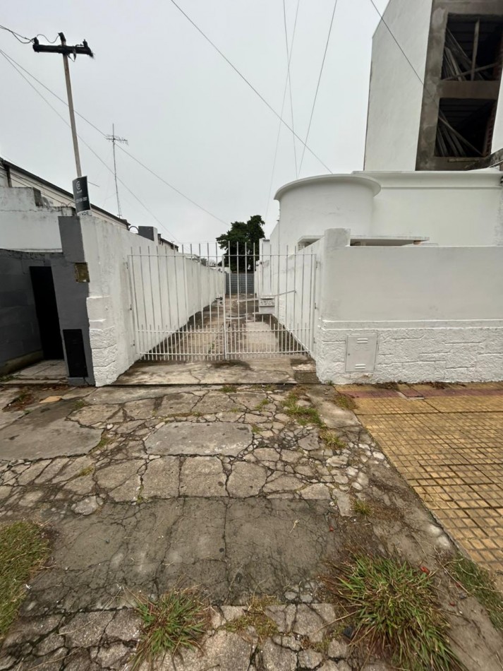 PH DE DOS DORMITORIOS - SIN EXPENSAS EN ALQUILER