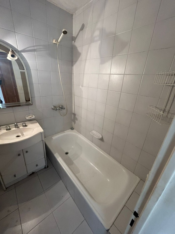 PLAZA ITALIA - EXCELENTE DEPARTAMENTO DE 2 DORMITORIOS EN ALQUILER 