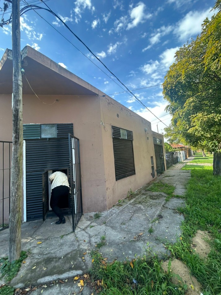 144 ESQ 55- VENTA LOTE CON TRES LOCALES - 10 X 20