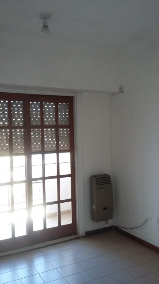 11 y 45 - DEPARTAMENTO DE 1 DORMITORIO EN ALQUILER 