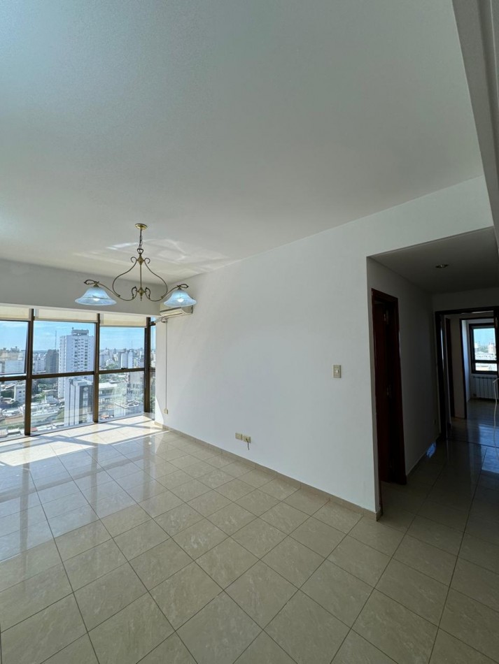 53 E/ 10 Y 11 - 2 DORM CON COCHERA - CENTRO DE LA PLATA 