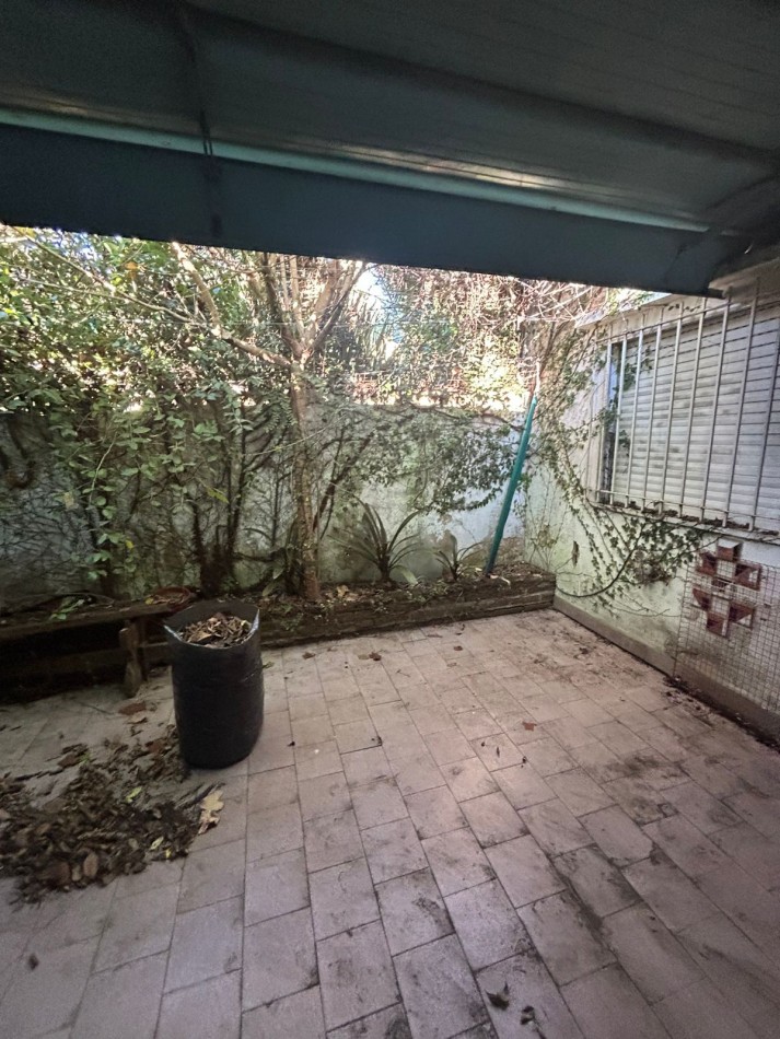 70 E/ 14 Y 15 - CASA LOTE PROPIO - LOTE 10X10 - APTO BANCO 