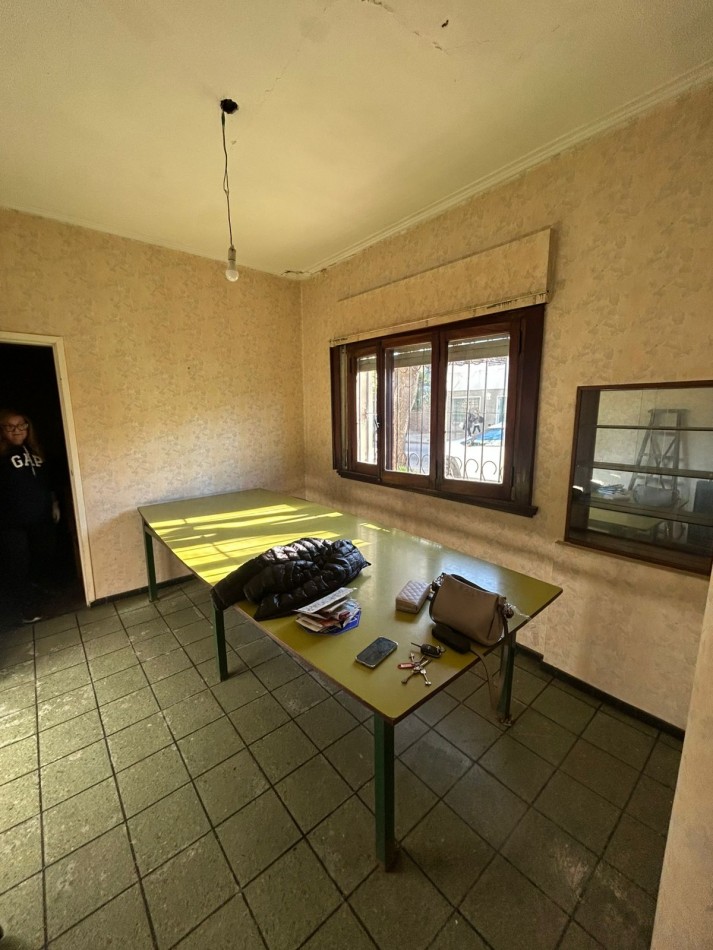 70 E/ 14 Y 15 - CASA LOTE PROPIO - LOTE 10X10 - APTO BANCO 