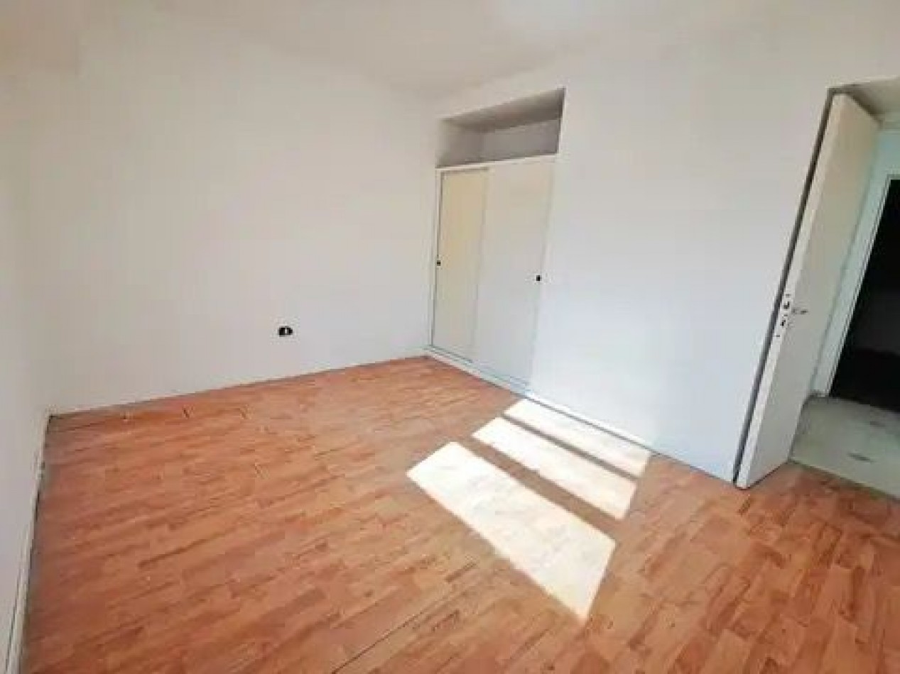 34 E/ 28 Y 29 - DEPARTAMENTO EN PLANTA ALTA - APTO BANCO - LA PLATA