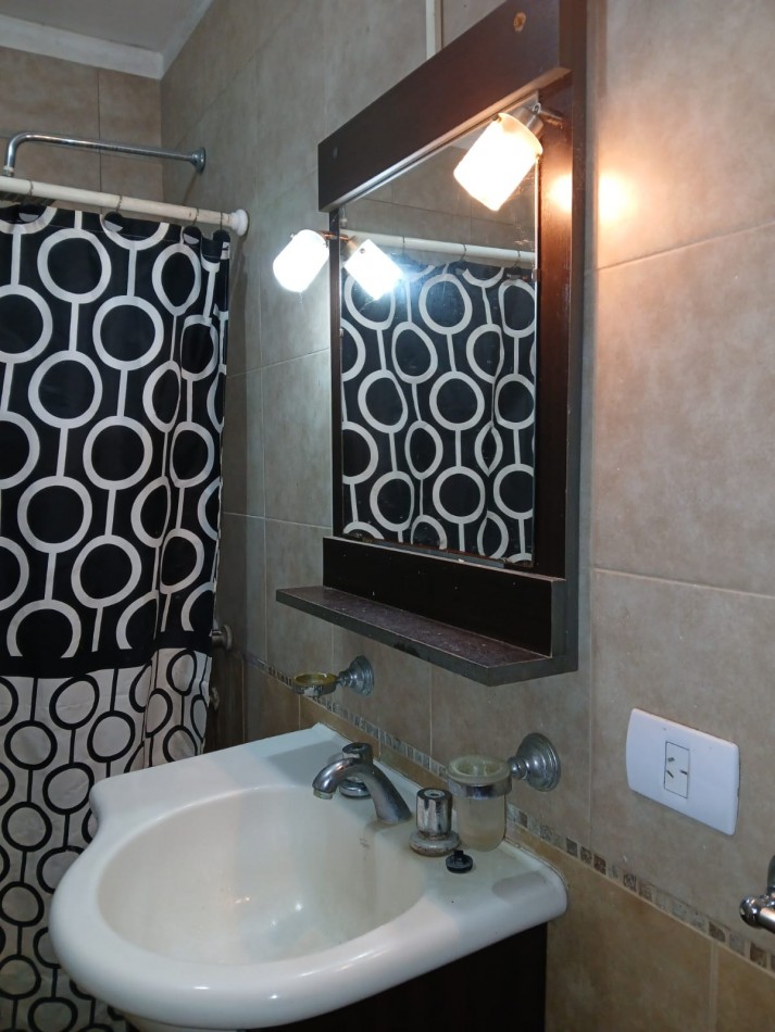 AV60 E/ 29 Y 30- EXCELENTE DEPARTAMENTO DE 1 DORMITORIO CON BALCON Y COCHERA DOBLE- EN ALQUILER 