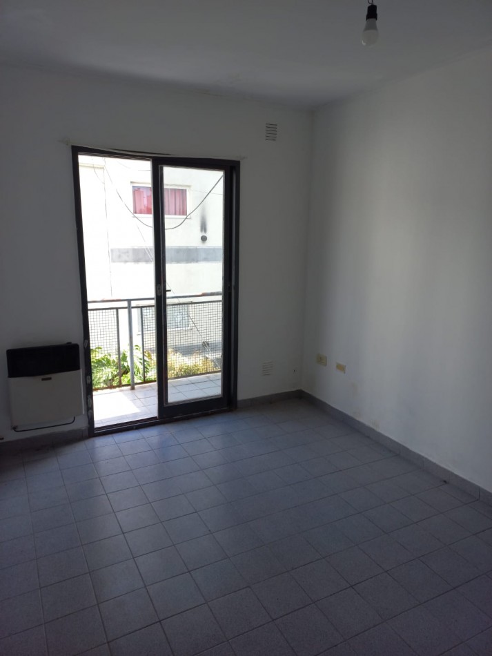 18 entre Diagonal 76 y Avenida 44 Departamento En Venta